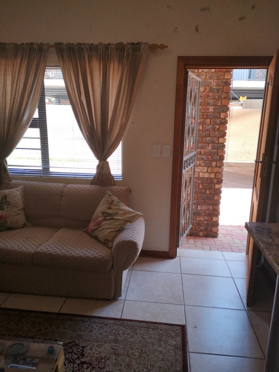 2 Bedroom Property for Sale in Die Bult North West